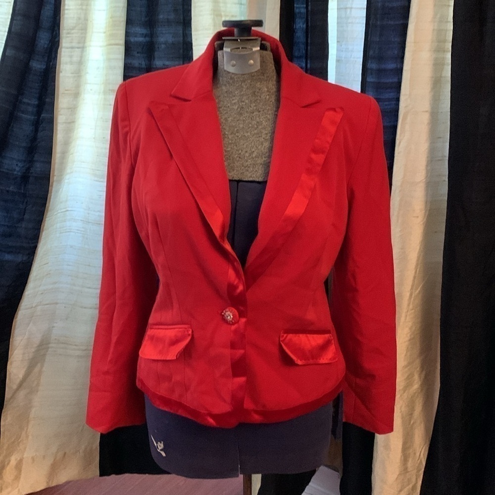 Latina Life fitted red blazer jacket Size 6